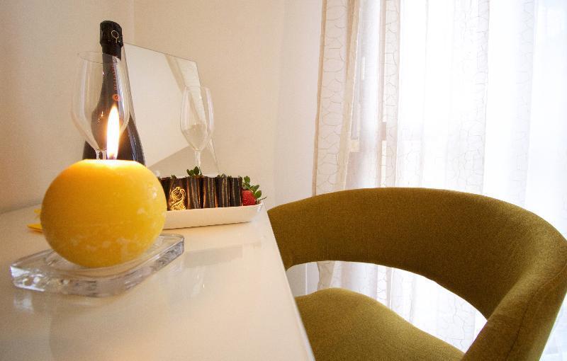 Hq Aparthotel Milano Inn - Smart Suites Чинізелло-Бальсамо Екстер'єр фото