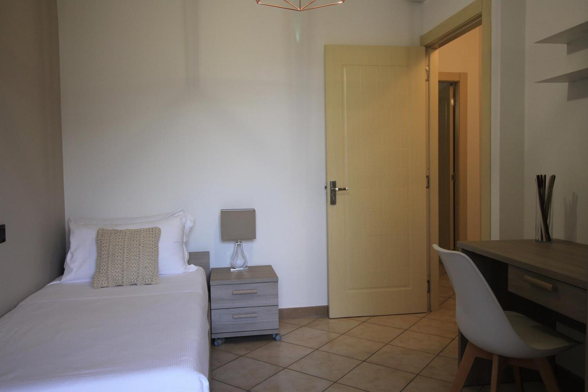Hq Aparthotel Milano Inn - Smart Suites Чинізелло-Бальсамо Екстер'єр фото