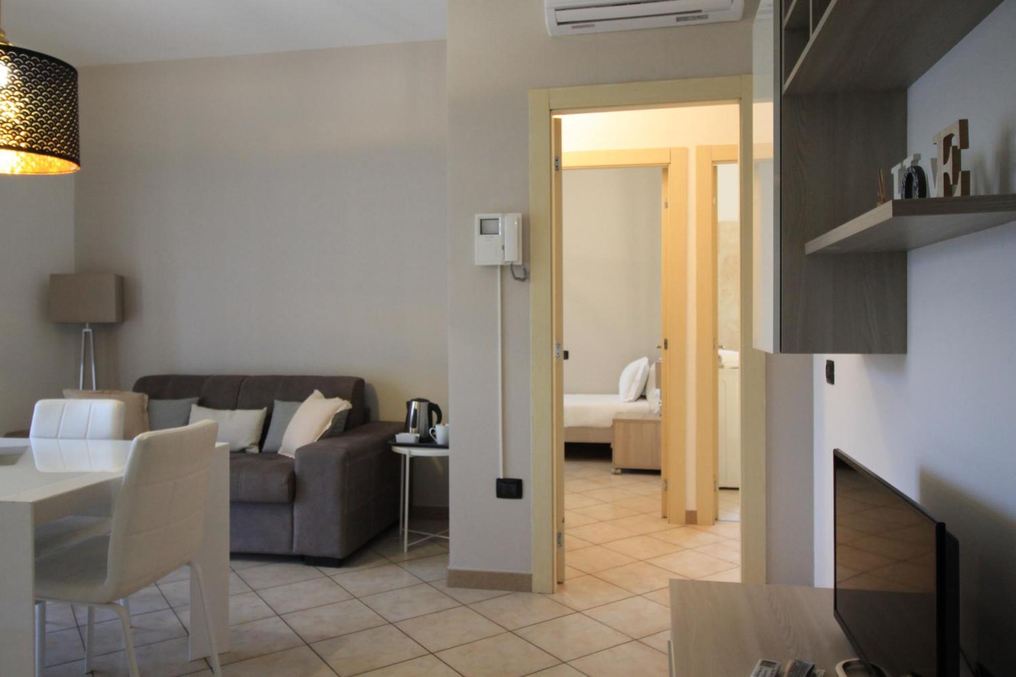 Hq Aparthotel Milano Inn - Smart Suites Чинізелло-Бальсамо Екстер'єр фото