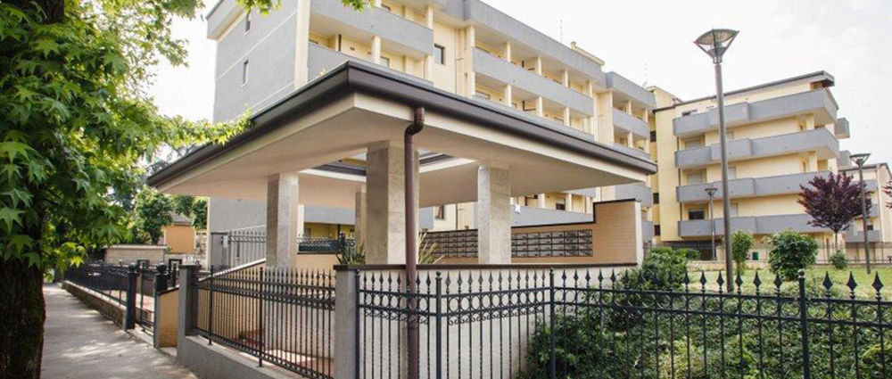 Hq Aparthotel Milano Inn - Smart Suites Чинізелло-Бальсамо Екстер'єр фото